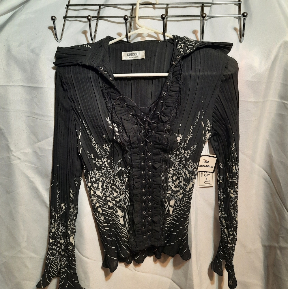 DRESS-U lace up pleated blouse black with ivory floral detail size small